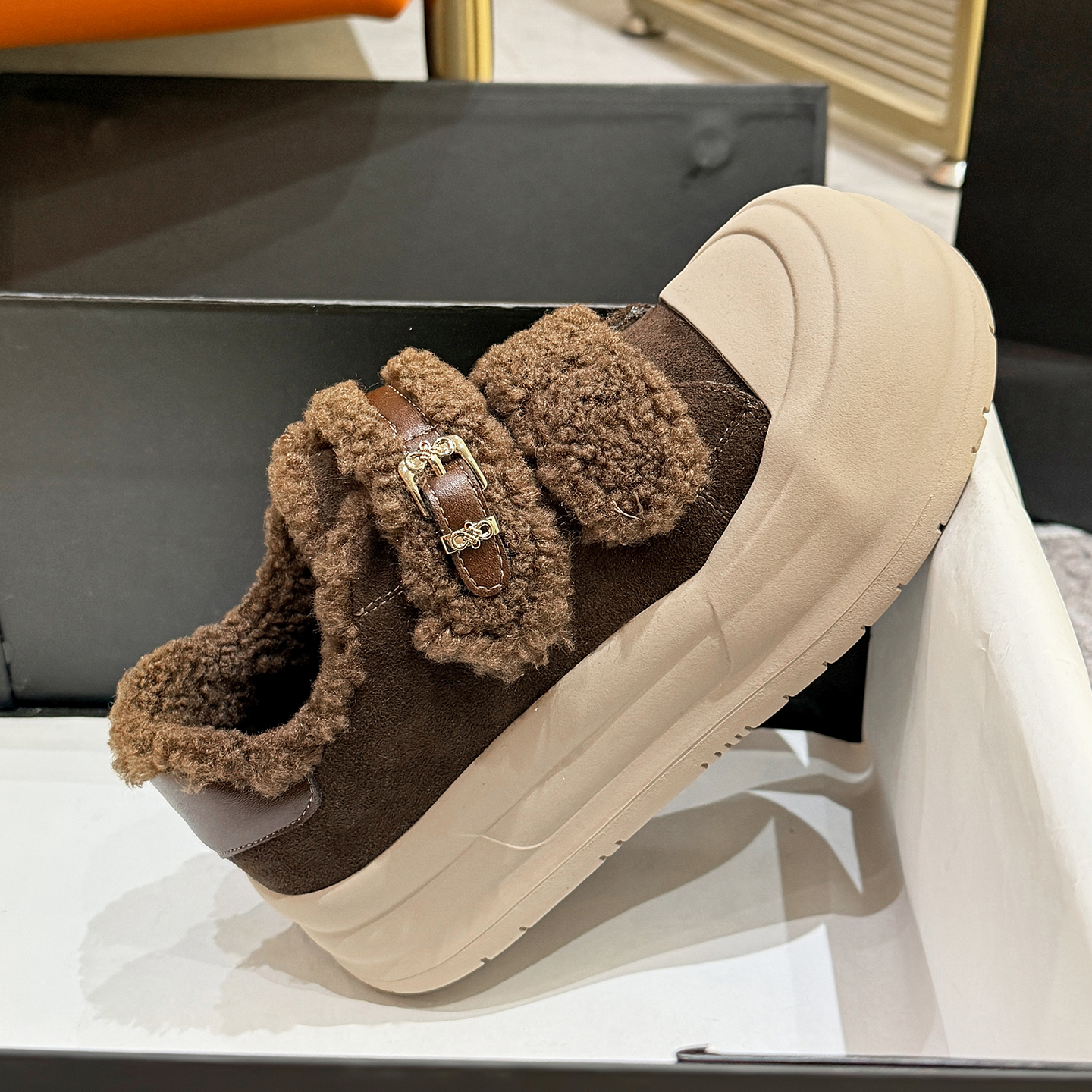 大头厚底板鞋2025冬季保暖女鞋