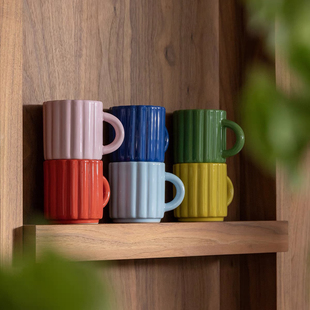 多彩色陶瓷马克杯 FQR 简约 &klevering设计家居 茶壶 LIVING荷兰