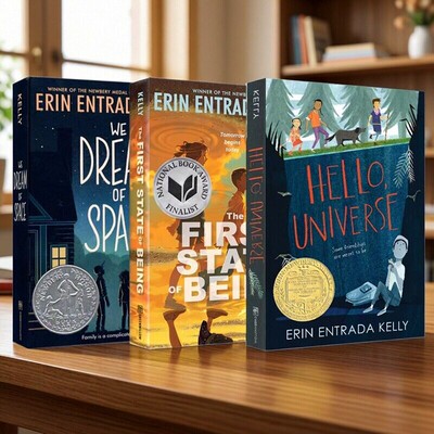 预售 英文原版 Erin Entrada Kelly合集  纽伯瑞金奖小说作者系列 存在的第一状态 Hello Universe 你好宇宙 我们的太空梦