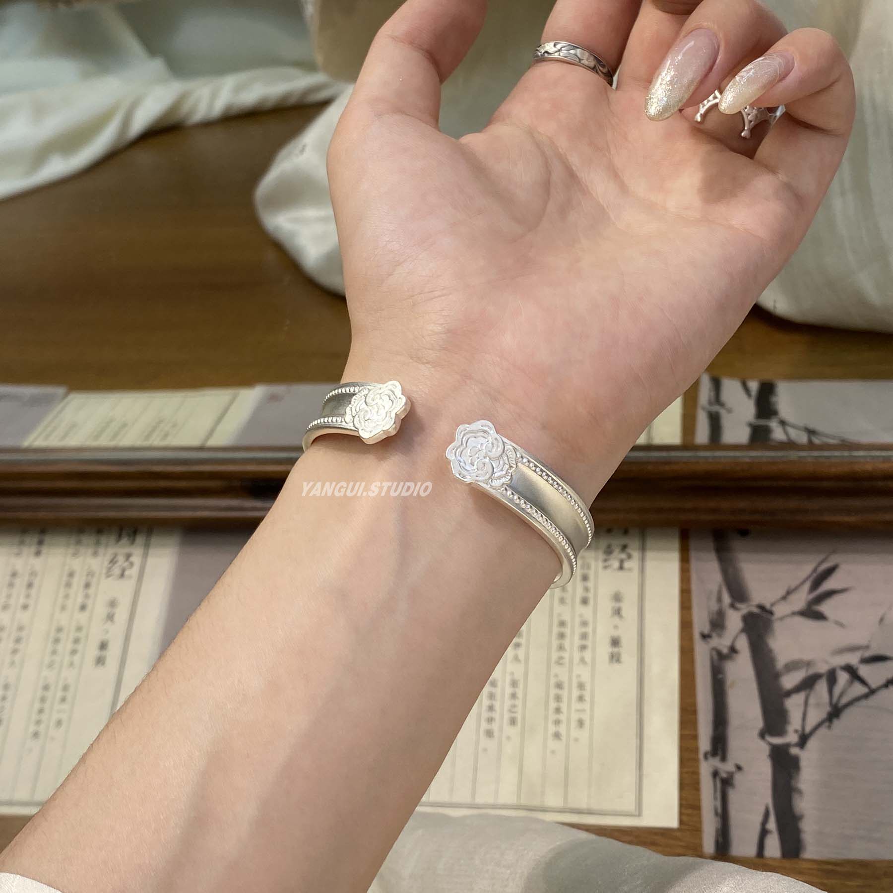 燕归如意结国风足银轻奢实心手镯