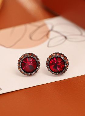 高版本红色锆石耳钉时尚高级感精致小巧银针耳饰洋气流行嘻哈饰品