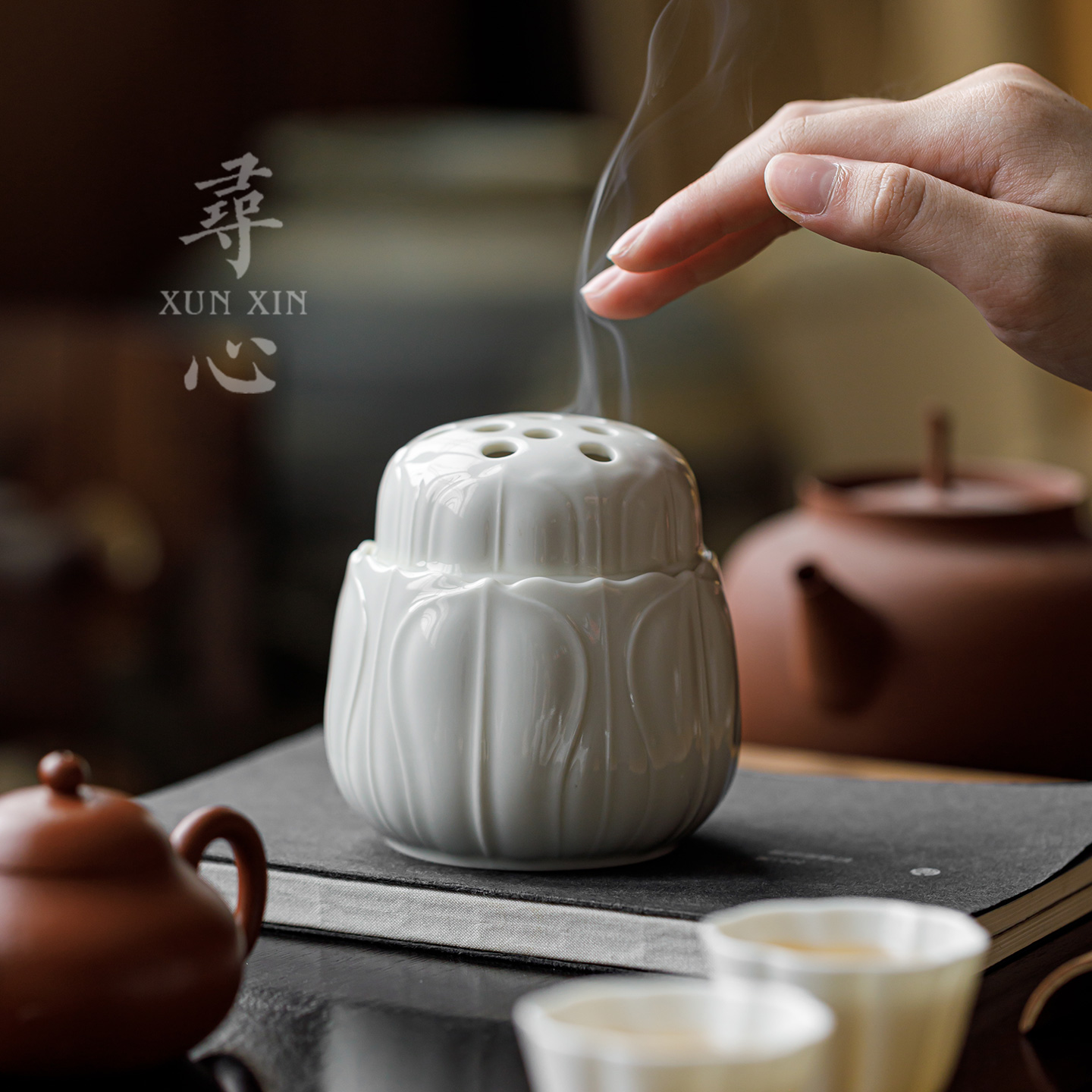 杏白手工陶瓷盘香炉室内沉香