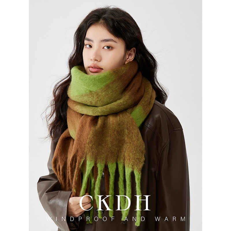 大版马海毛围巾女2024冬季新款