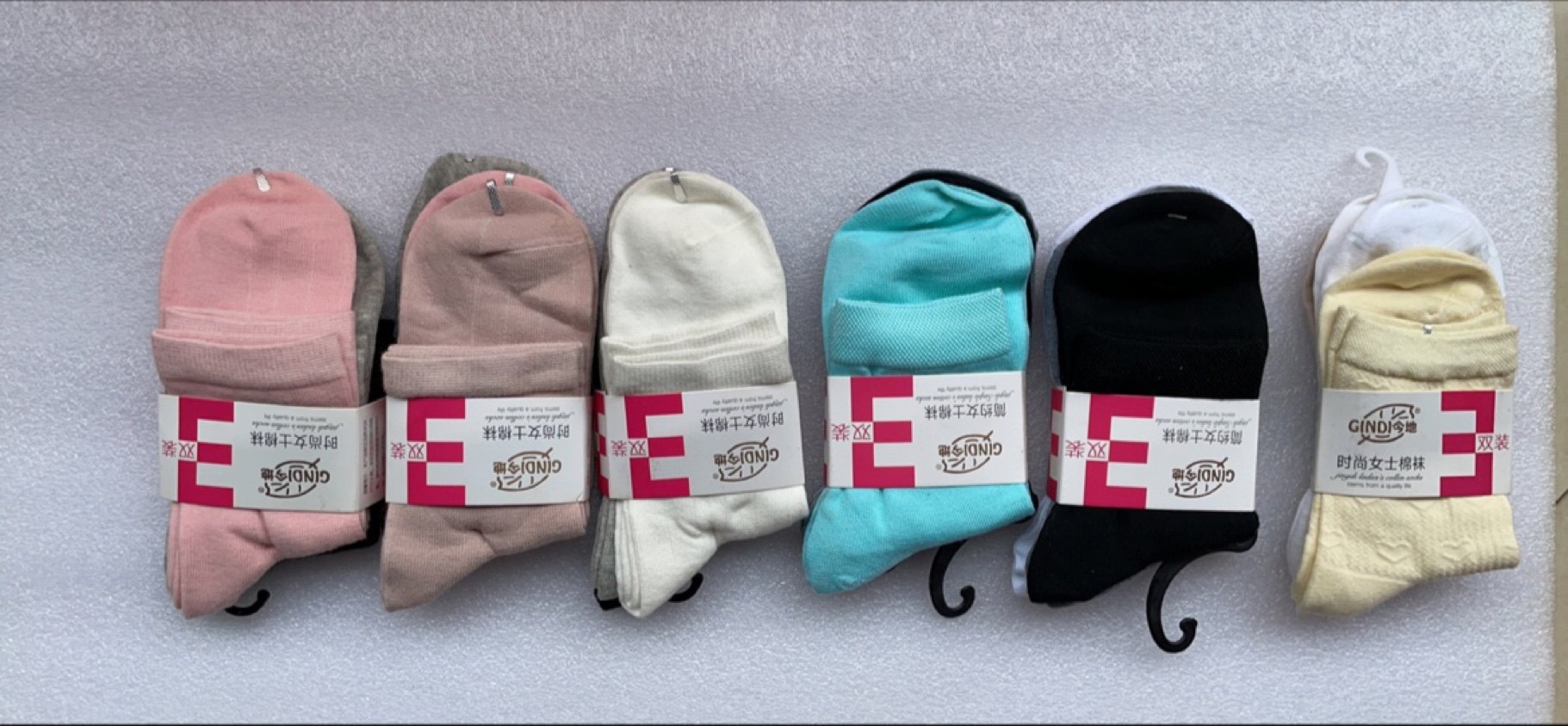 今*四季女袜22到24厘米3双一扎袜子颜色款式随机不接受指定,女士内衣/男士内衣/家居服,短袜,淘宝优惠券,粉丝福利购,淘宝优惠卷