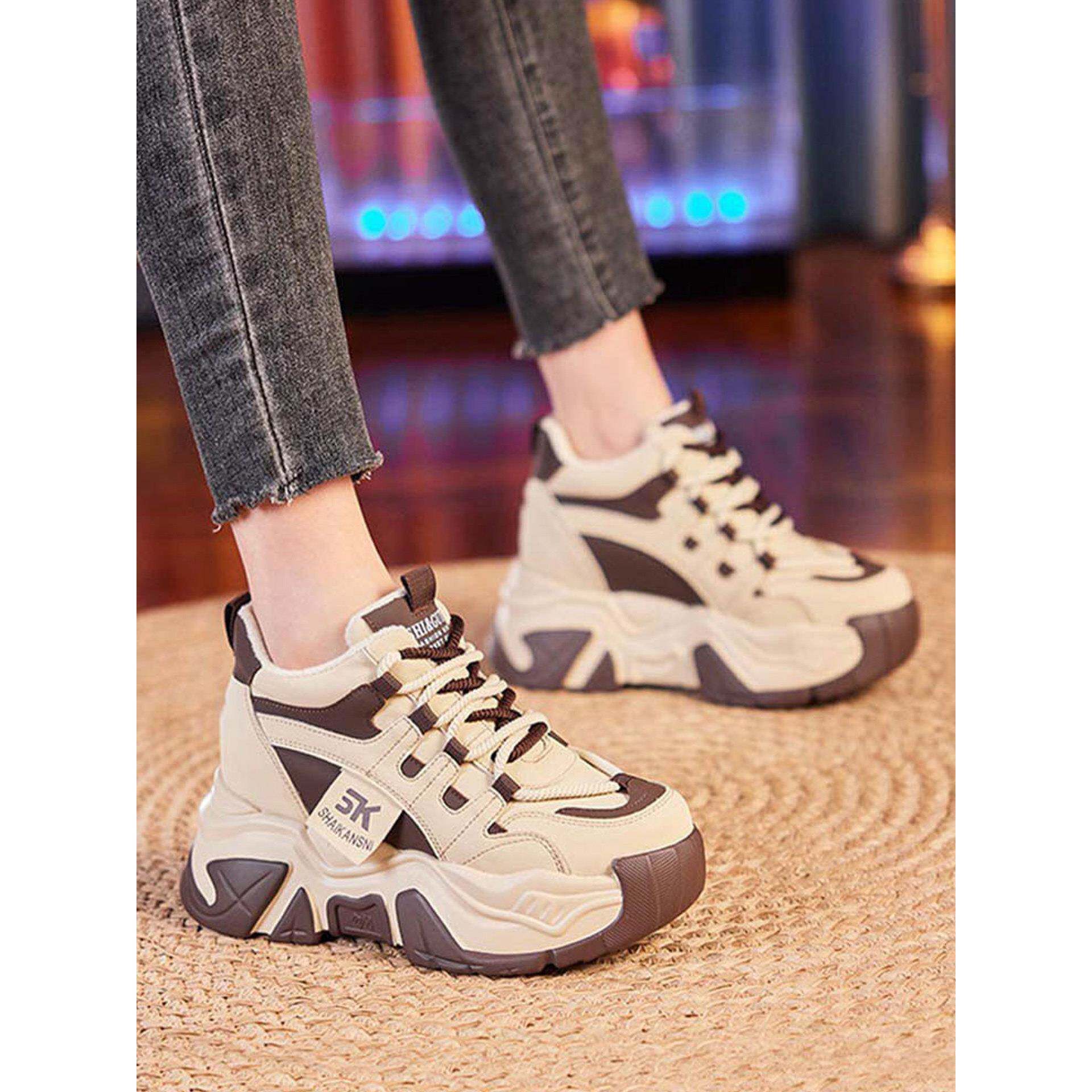 真皮厚底爆款小个子内增高女鞋2025新款不累脚8cm运动加绒老爹鞋