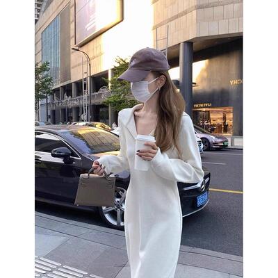 欧洲站秋装女2025新款法式长款毛衣裙洋气打底连帽白色针织连衣裙