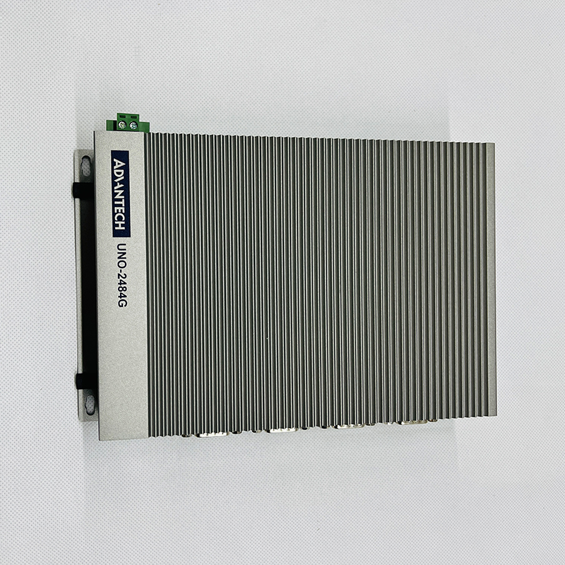 研华UNO-2484G-7331BE无风扇嵌入式自动化计算I3-7100U工控机现货