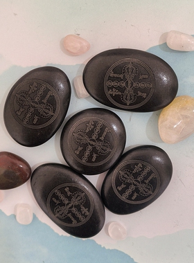 结缘六道金刚咒玛尼石供养水域放生天然鹅卵石双面雕刻