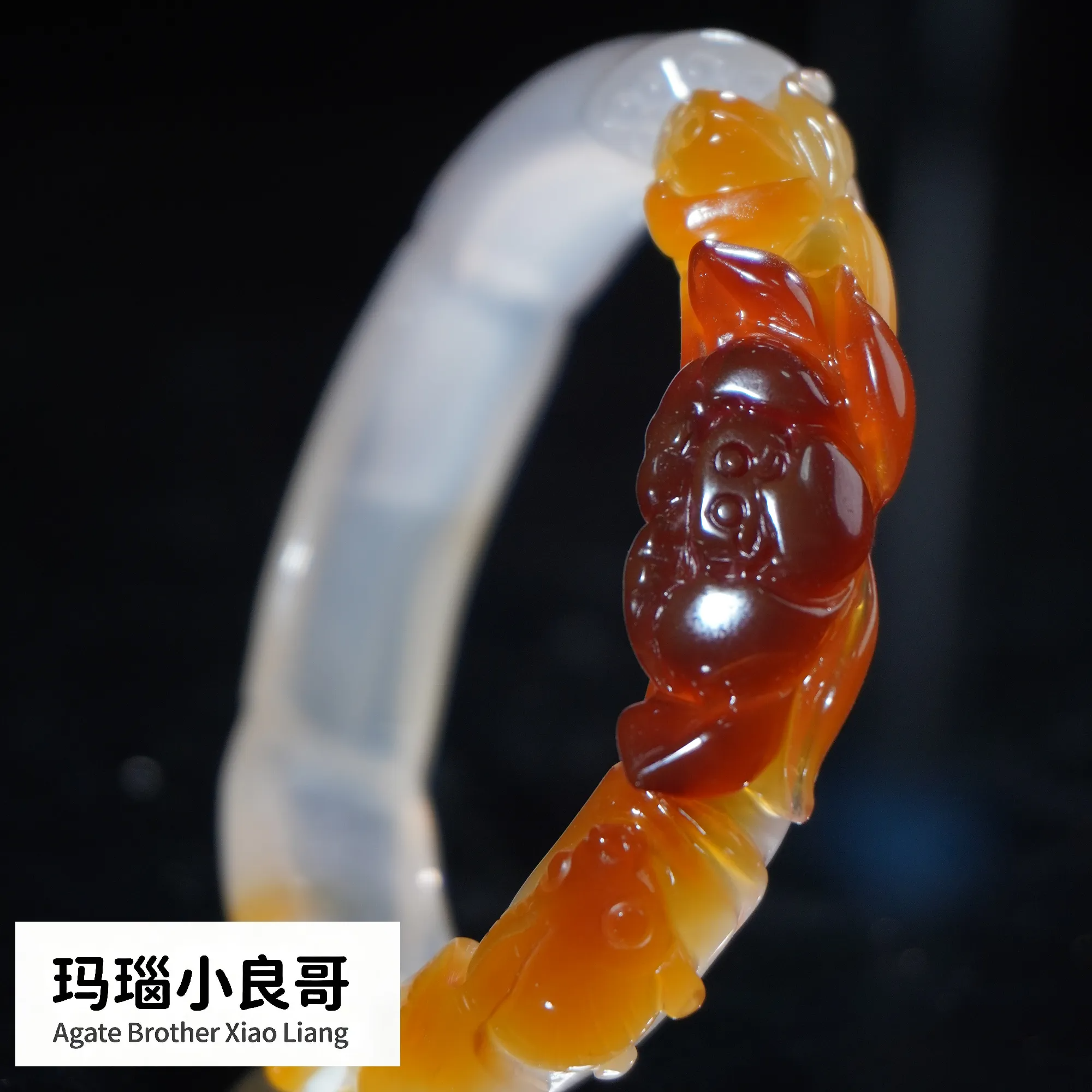 天然红玛瑙雕花手镯精工俏色巧雕双鱼荷花手镯手环女款