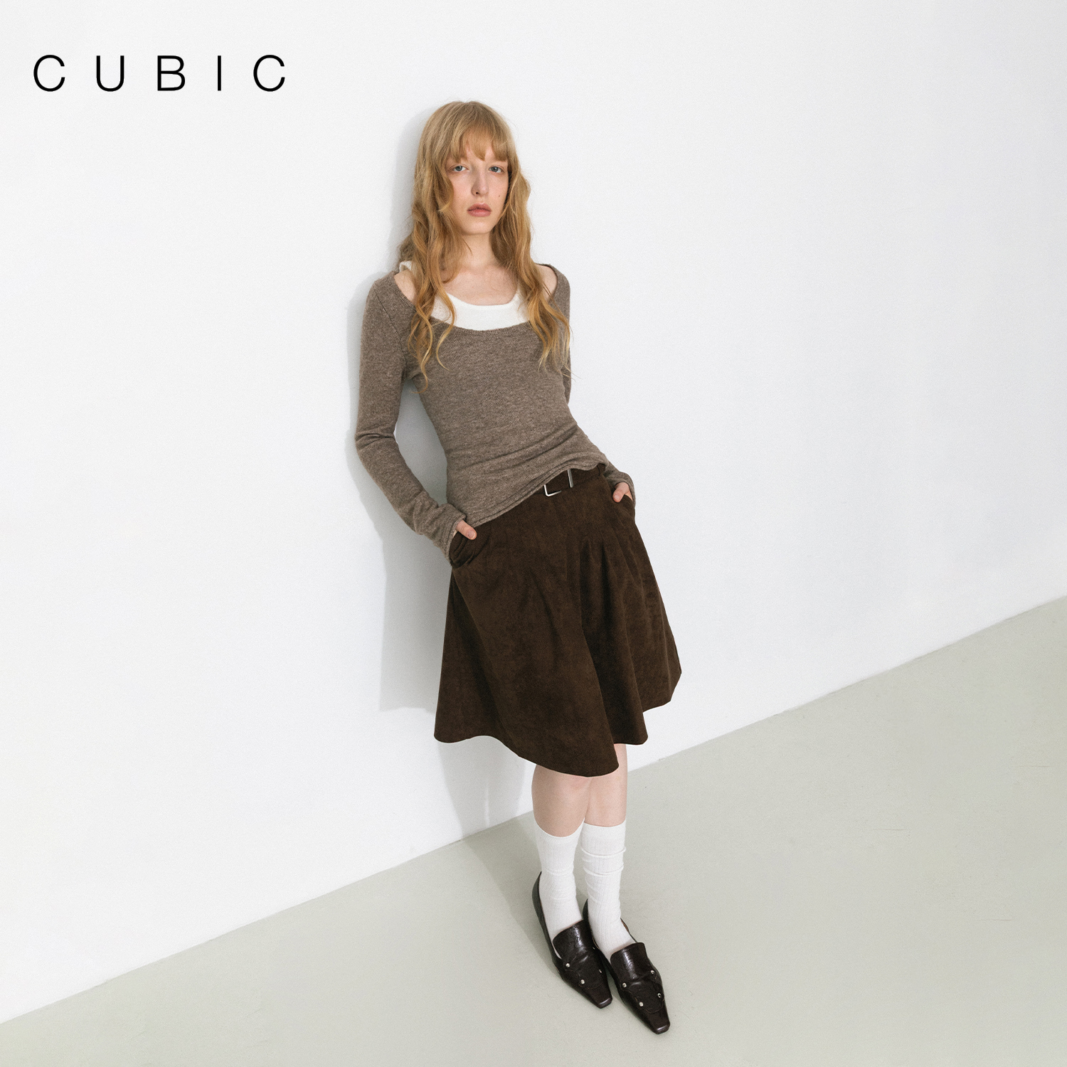 CUBIC复古风麂皮深棕色半身裙