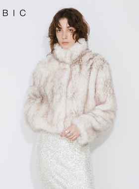 CUBIC冬日时髦混色柔软宽肩直筒立领短款环保皮草外套女CC6029