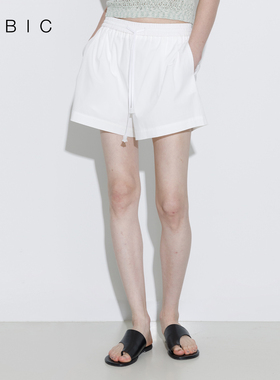 CUBIC春日意趣 双层腰头拼接松紧腰抽绳简约基础款休闲白色短裤