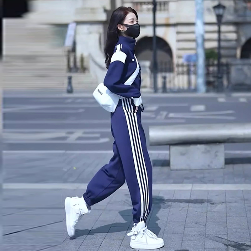 蓝色运动休闲套装女春秋2025新款显瘦加绒拉链卫衣束脚裤两件套潮