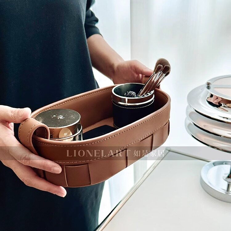 如是桌面化妆品收纳手工编织马鞍皮桌面遥控器办公用品零食收纳筐