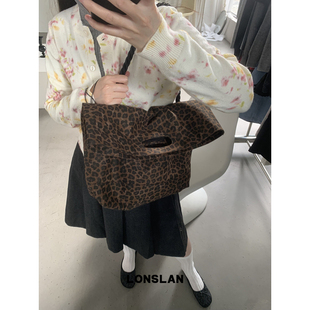 NEW 2025 复古布艺大容量扭绳豹纹单肩手提通勤包 BAG Lonslan