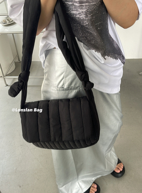 Lonslan BAG 23SUMER NEW小众夹棉软糯绑结设计单肩斜跨小方包女