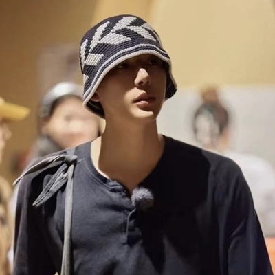 王安宇同款撞色渔夫帽时尚复古针织帽女秋冬保暖帽子男冷帽显脸