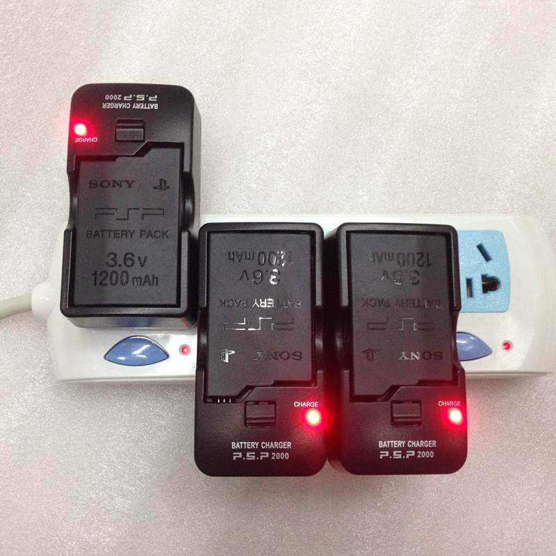 PSP电池PSP2000电池套餐 座充 电源 PSP3000电池+充电器