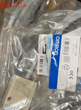 欧姆龙X轴限位开关D4C-1202 B0203002