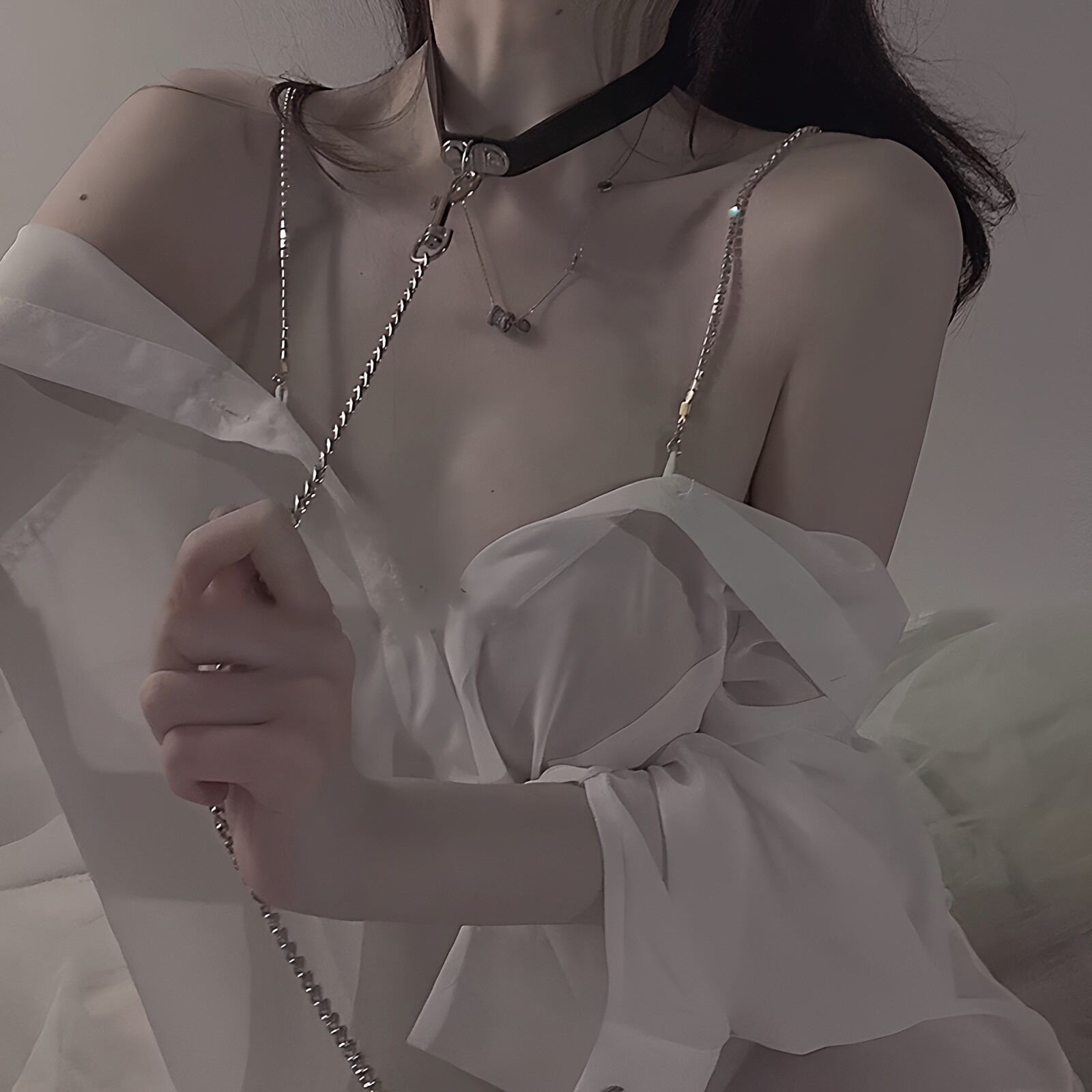 性感男友风白衬衫女一字肩水钻吊带睡裙夏大码纯欲雪纺薄款睡衣