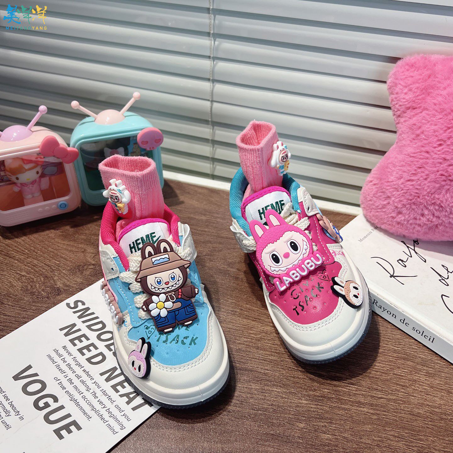 儿童女款运动鞋2026新款女童低帮鸳鸯鞋软底防滑皮面防水女孩板鞋