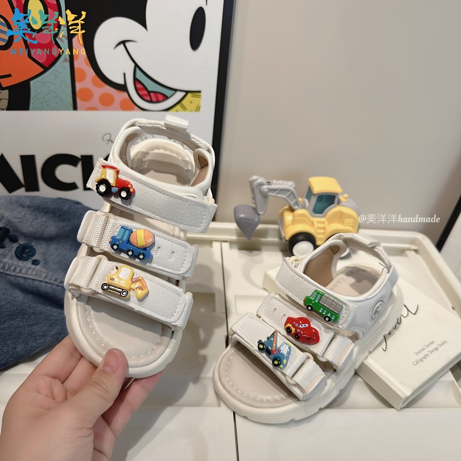 男孩运动凉鞋男款儿童小汽车工程车沙滩鞋2026新款男童夏款软底男