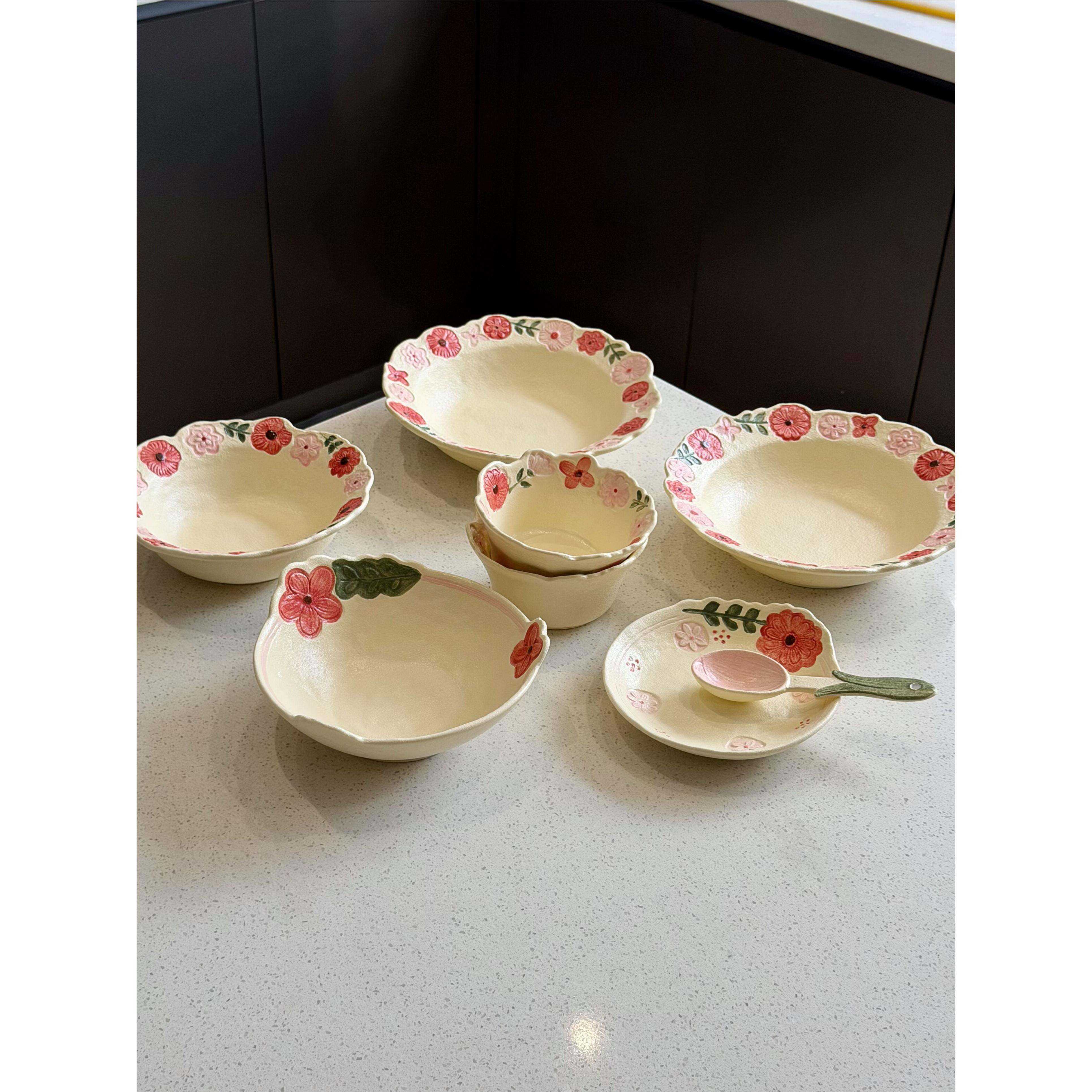 复古花朵陶瓷餐具套装釉下彩可爱家用送礼礼盒陶瓷饭碗汤碗