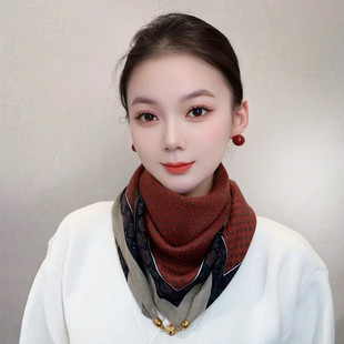 围巾女2025新款保暖棉麻秋冬复古时尚小丝巾小方巾磁吸扣围脖披肩