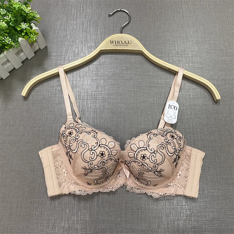蕾丝性感带钢圈聚拢文胸