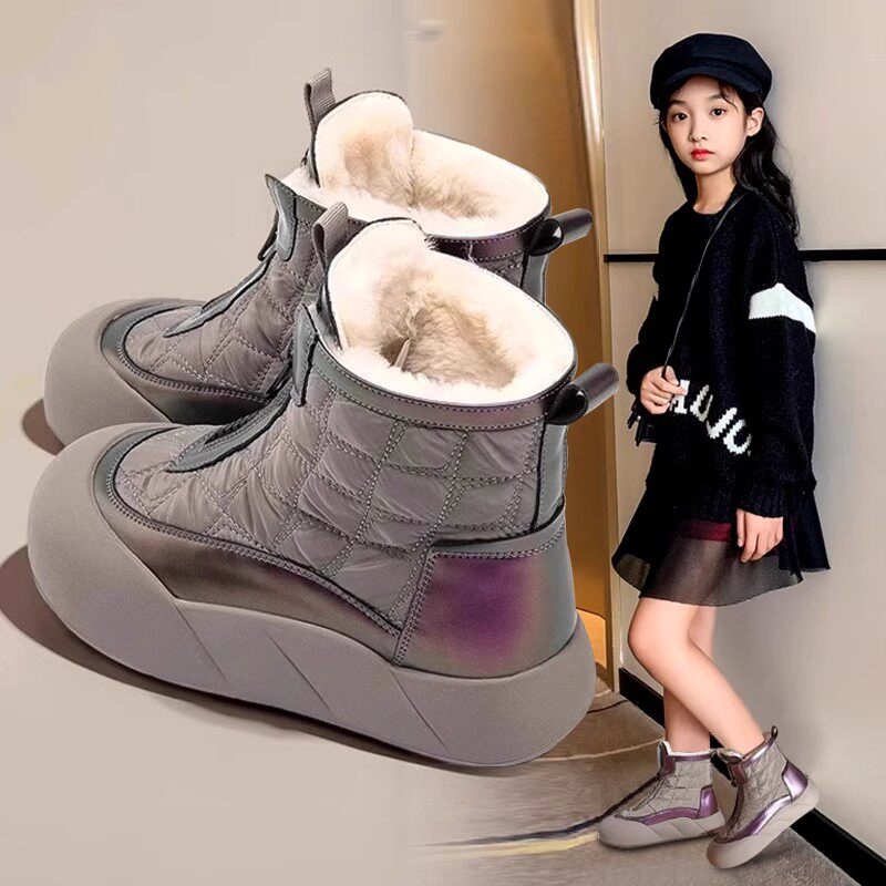 女童加绒保暖防滑高帮雪地靴