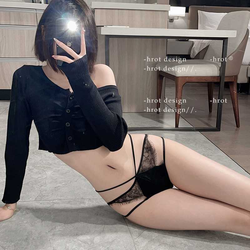 纯欲风蕾丝绑带情调美臀三角裤