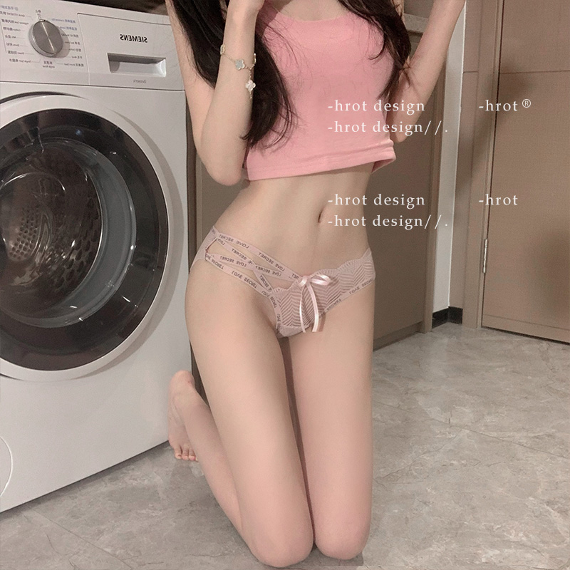 性感蕾丝交叉绑带火辣低腰内裤女