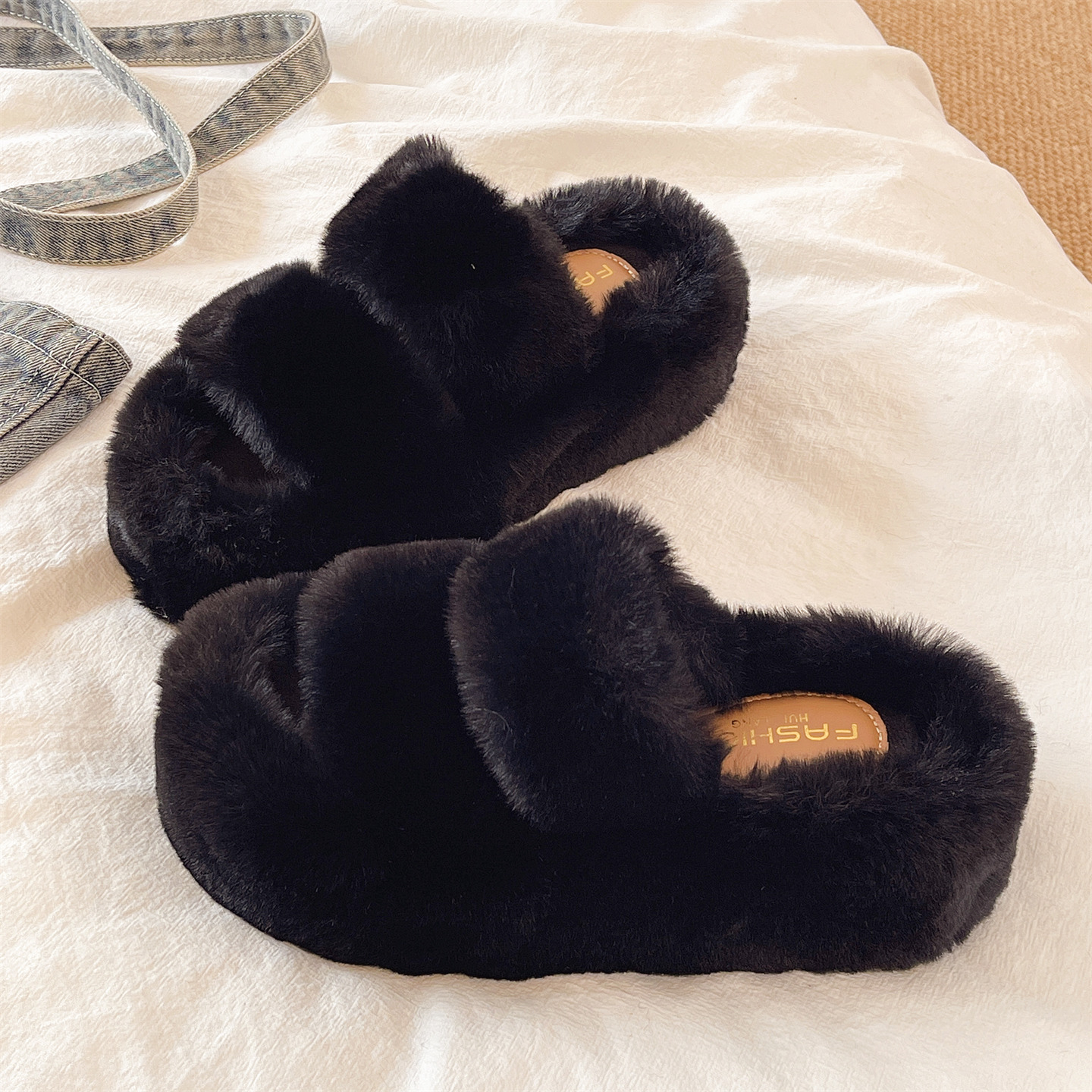 秋冬拖鞋女室内居家防滑小个子增高松糕厚底毛绒保暖毛毛拖1126z