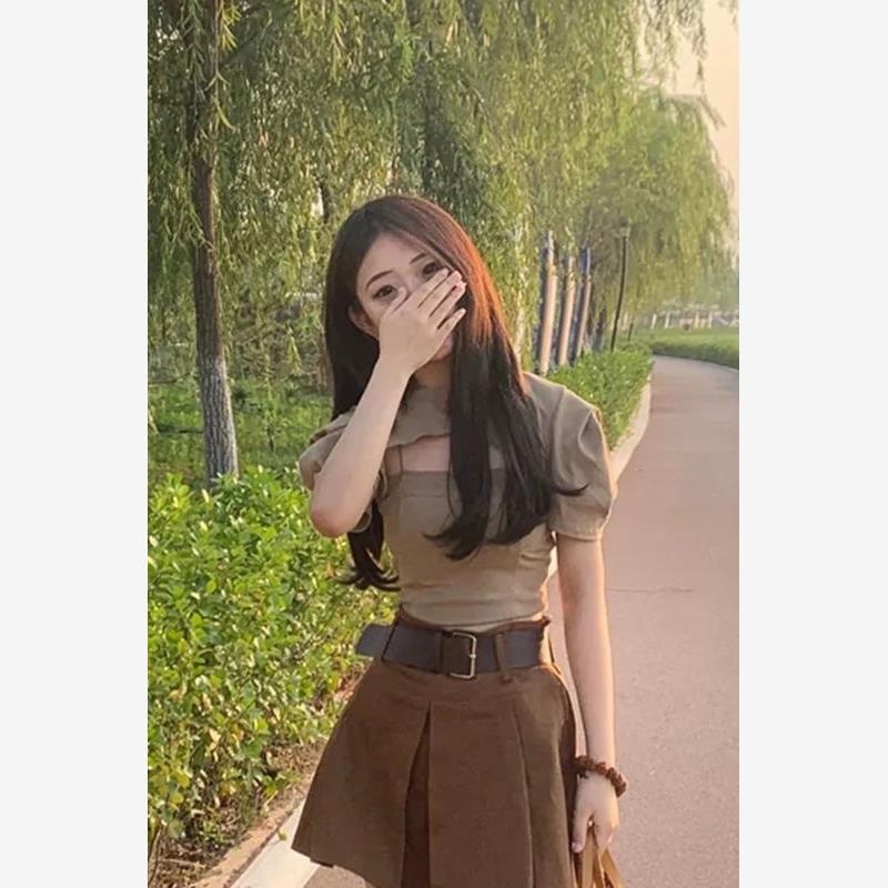 快手网红同款短款吊带背心短袖镂空上衣两件套+高腰半身裙百褶裙