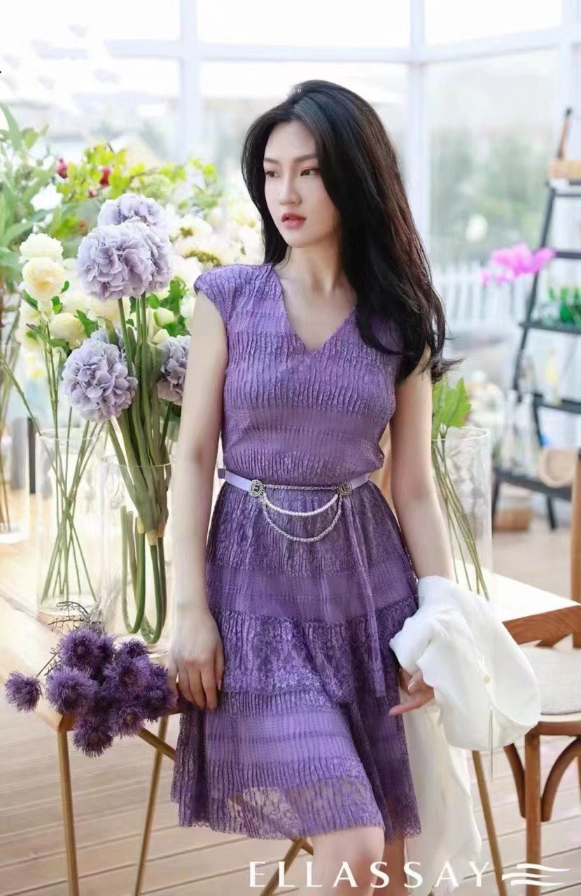 歌家女装    紫色蕾丝连衣裙 EWE321Y06500