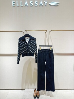 歌力思  23年全标    黑色牛仔裤 无吊牌 EWW343N0020