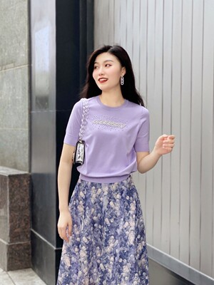 歌家女装   紫色针织衫 EWE321M10300