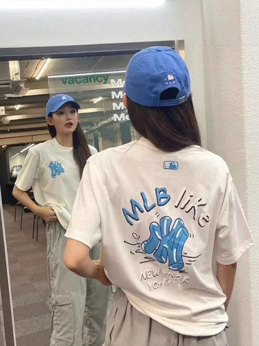后背“MLB like”趣味印花+纽约洋基队元素