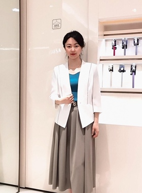 歌家女装  白色西装外套 EWF332T04600