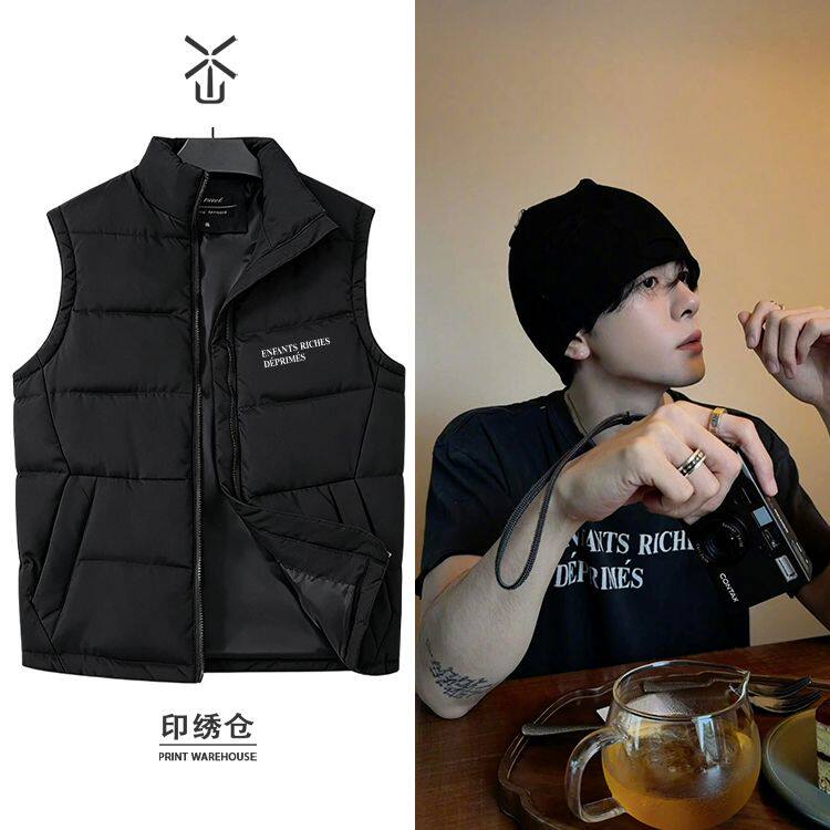 曾舜晞微博日常分享同款私服穿搭棉服马甲保暖防风耐磨立领背心灵