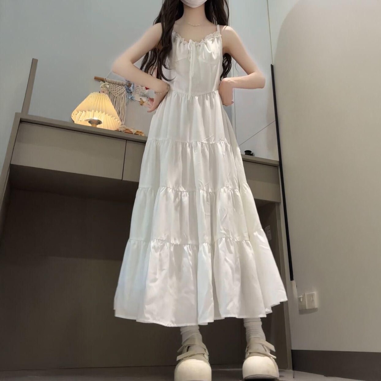 两件套装韩版温柔中大童拼接白色吊带连衣裙搭配夏季防晒针织开衫图片