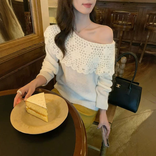 SUSAN 秋上新！韩系温柔镂空钩花宽松软糯花边娃娃领斜肩针织衫