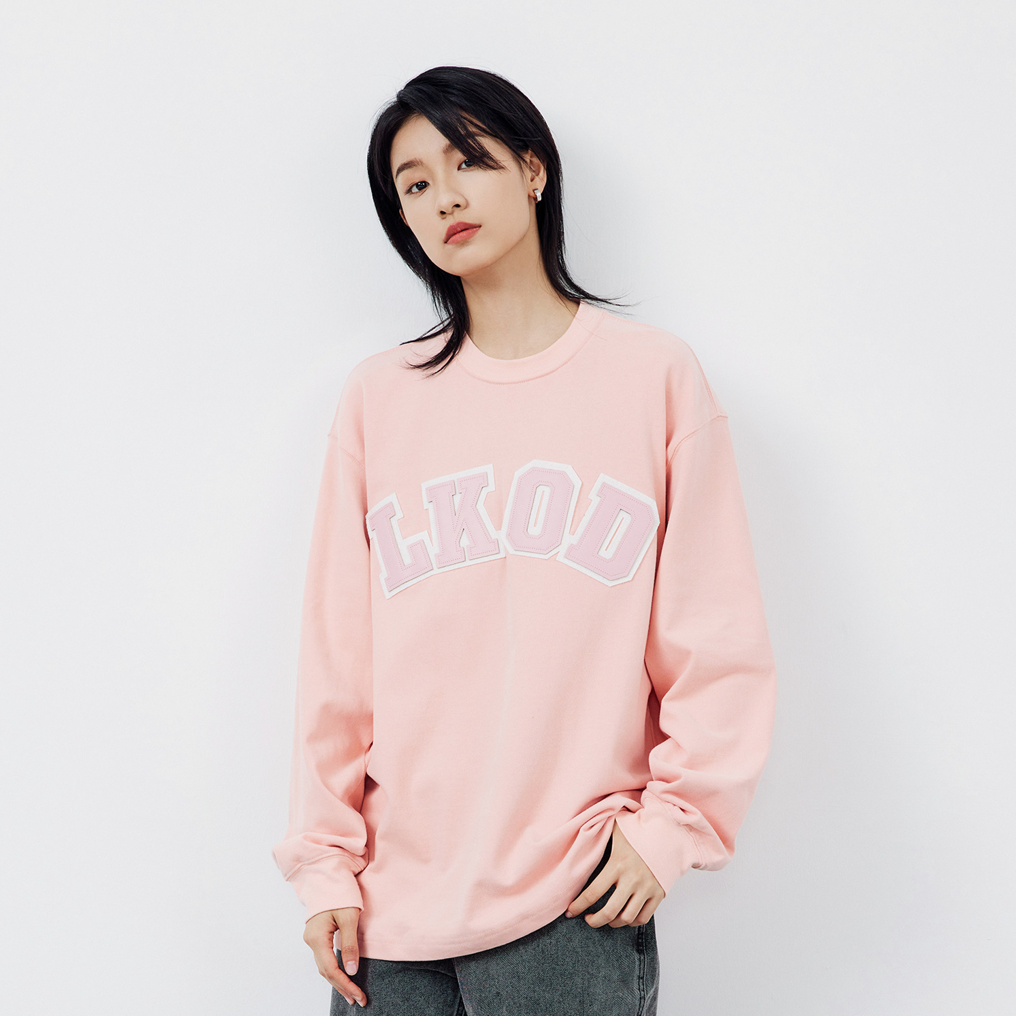 LKOD长袖休闲情侣皮标字母T恤