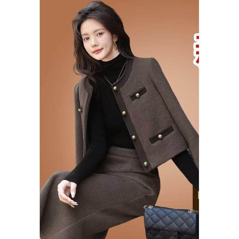 主慕2026春秋新款时尚通勤风显瘦圆领单排扣外套中长款半身裙套装