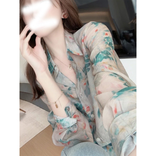 宽松防晒衬衣上衣 复古港风气质碎花显白polo领长袖 衬衫 女夏季 新款