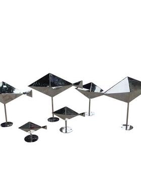 不锈钢镜面小鱼雕塑售楼处公园房地产水景摆件园林户外水池艺术