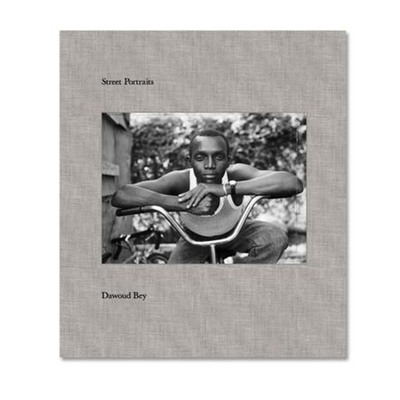 现货 Street Portraits Dawoud Bey 大画幅相机拍摄的街头肖像摄影