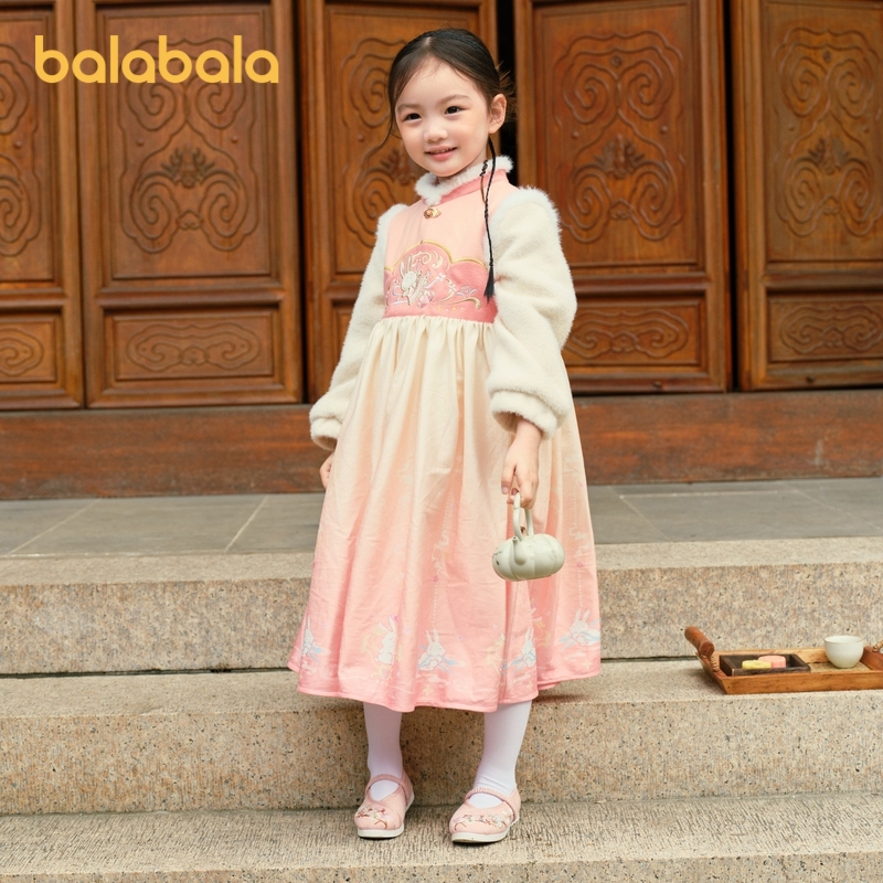 甜美可爱汉服裙，时尚假两件