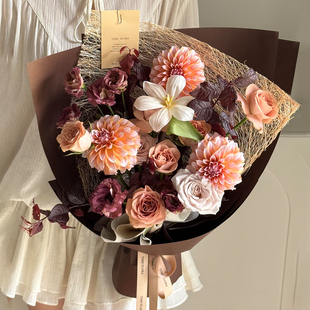 芯苼 花艺资材 高级硬卡牛皮纸鲜花束手工DIY氛围感包花纸花店爆款