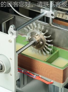 拉伸膜包饼装56043月盒火腿机香肠肉串自动包装机自动热熔半胶封